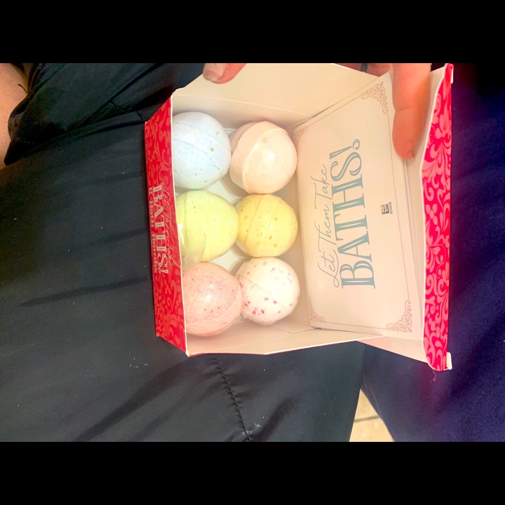 6 Pack Perfectly Posh Fizi Bath Bombs